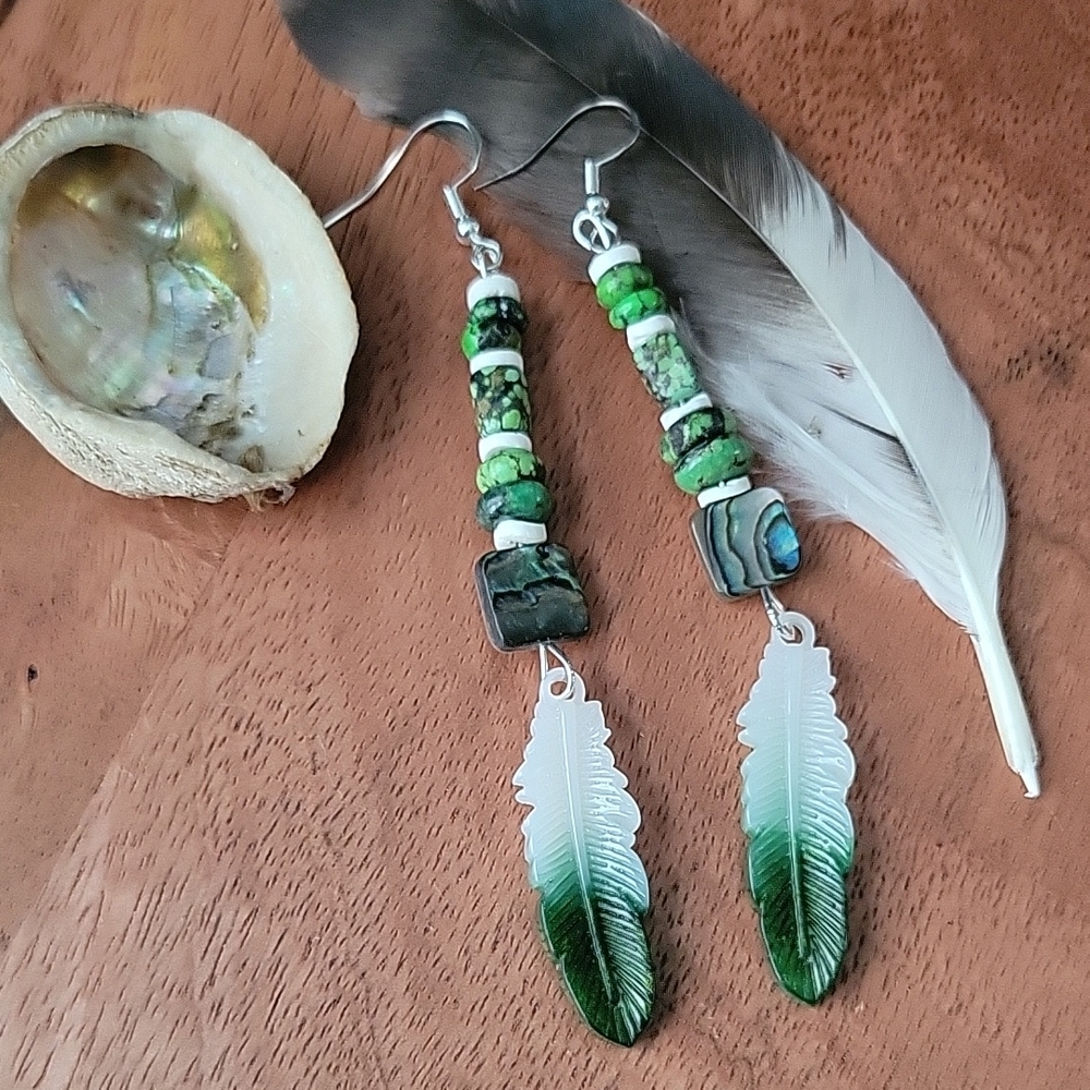 Southwestern Green Turquoise Abalone Heishi Acrylic Feather Earrings Western
